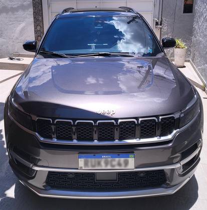 JEEP COMMANDER 1.3 T270 TURBO FLEX OVERLAND AT6 JEEP COMMANDER 1.3 T270 TURBO FLEX OVERLAND AT6